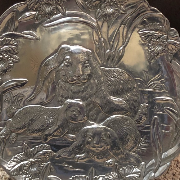 ARTHUR COURT Bunny/Orchid Plate New in Box - Picture 4 of 9